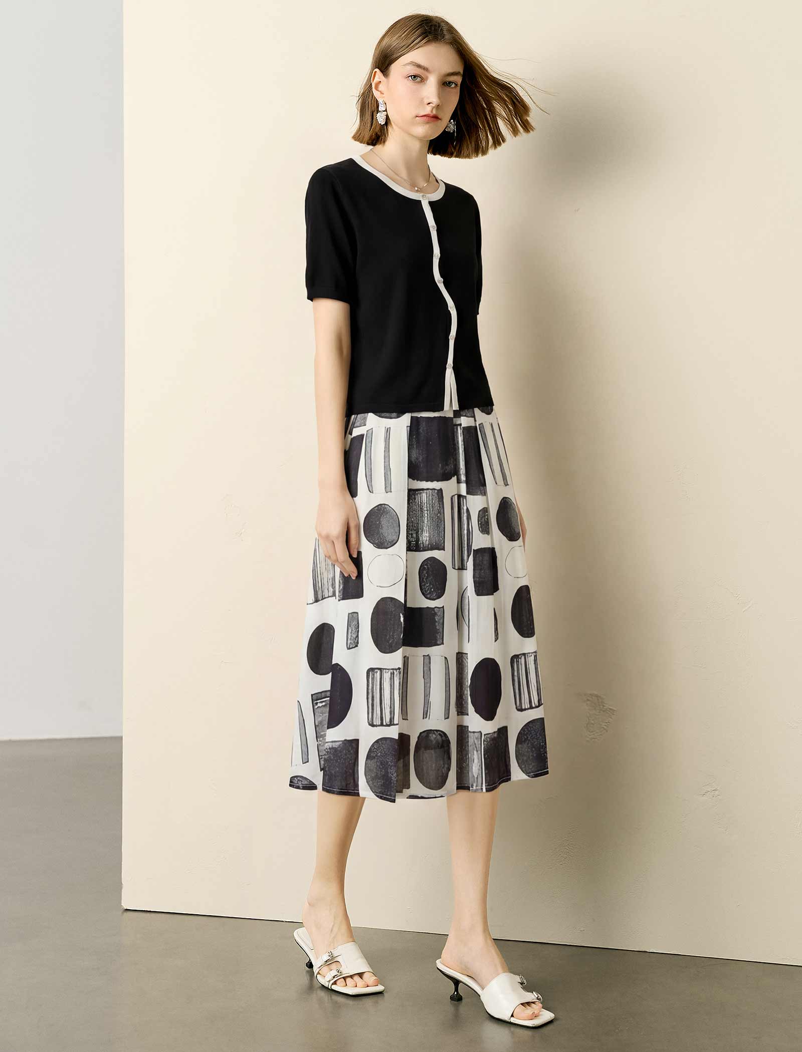 Black Contrast Trim Button Placket Knit Top