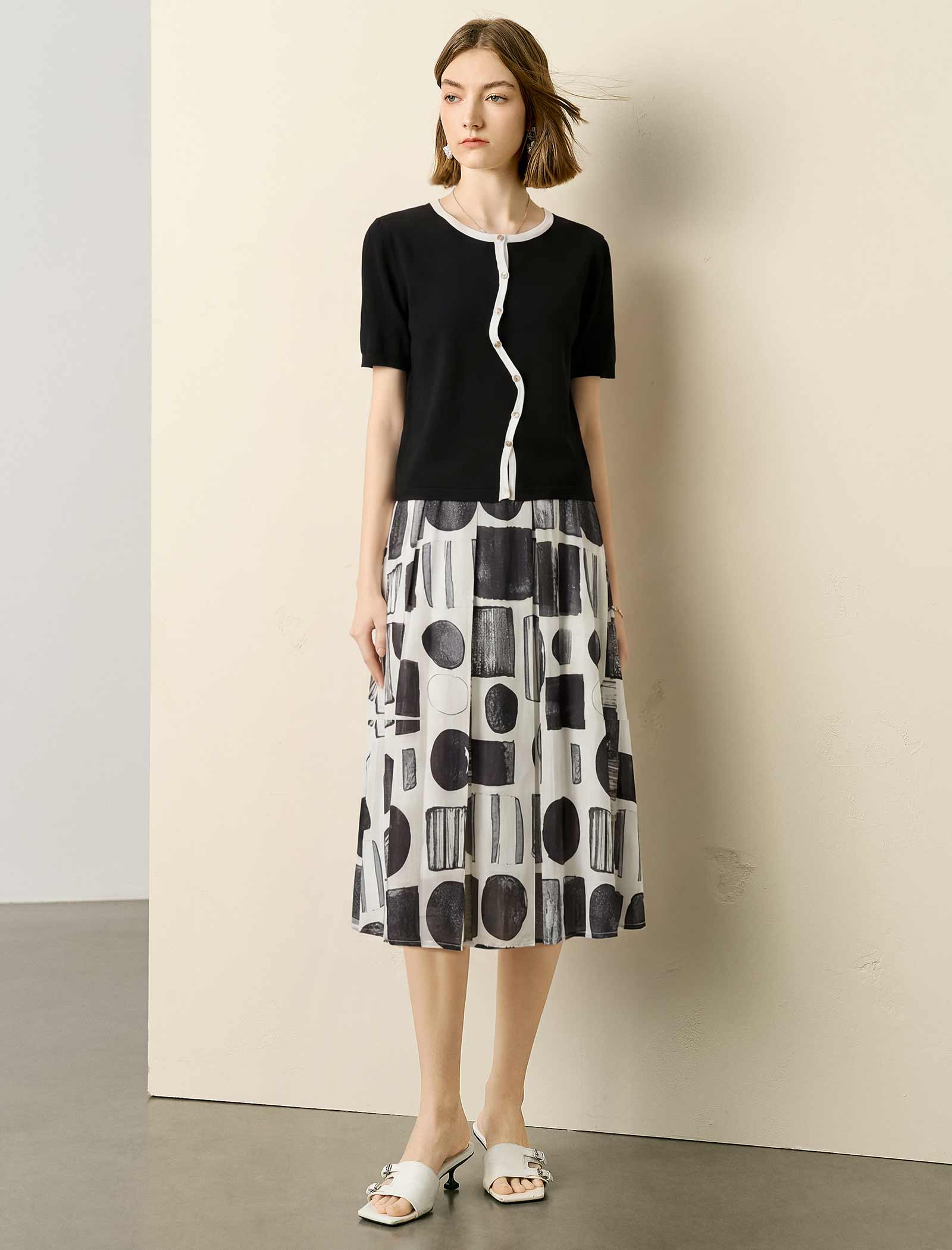 Black Contrast Trim Button Placket Knit Top