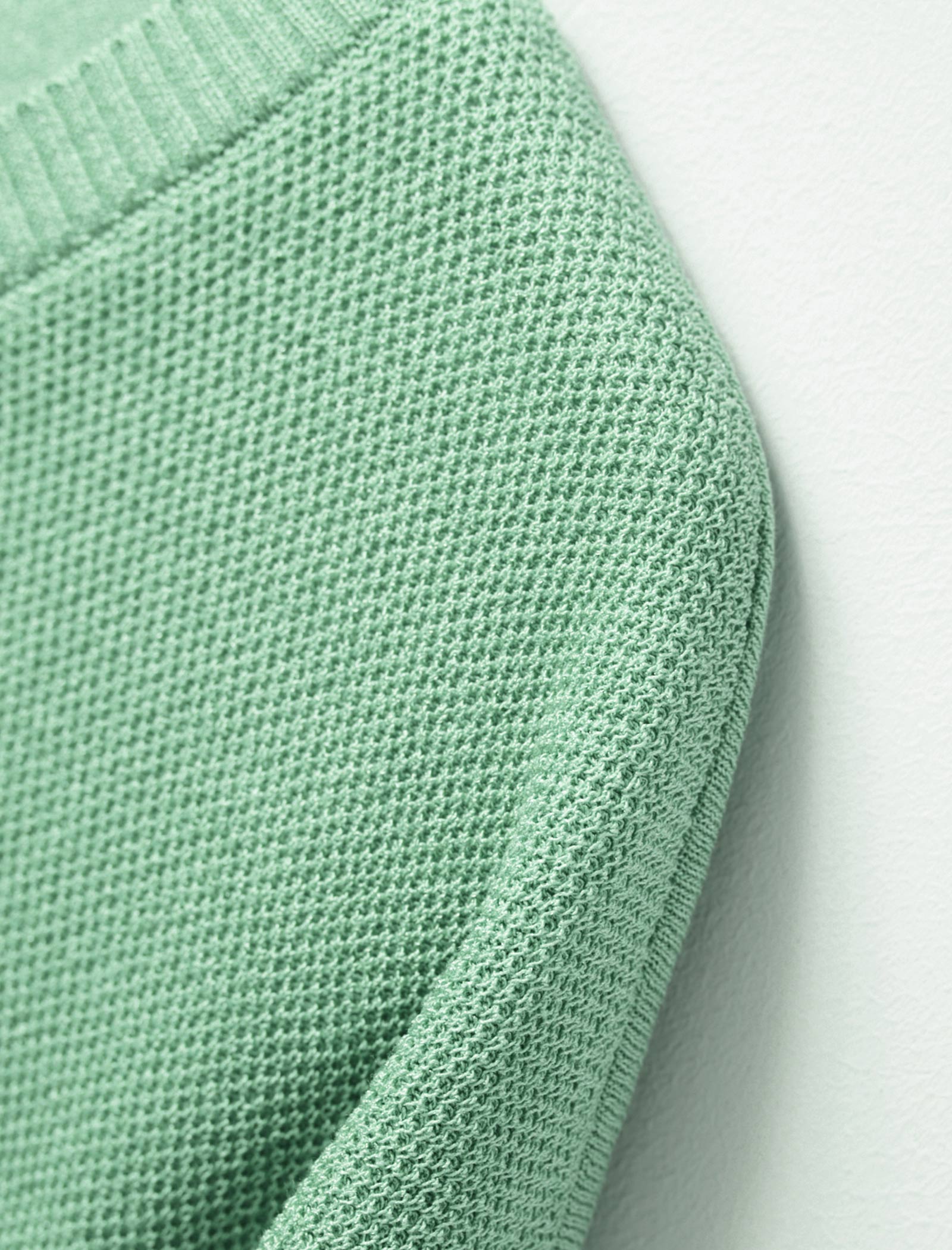 V-Neck Short Sleeve Knit Top